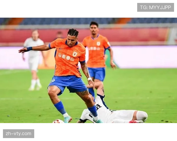 泰山防线轮换仅剩王彤史松宸 郑铮老将成唯一稳定选择